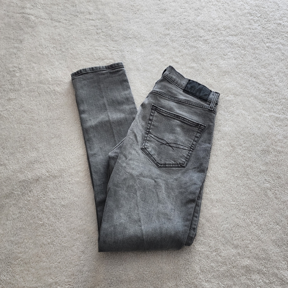 Signature By Levi Strauss Slim Jeans, Men's Size 32x32, GUC - Grey